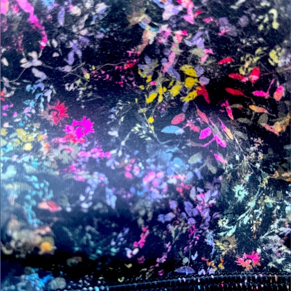 Lulu lemon Bra Top - Picture 2 of 3